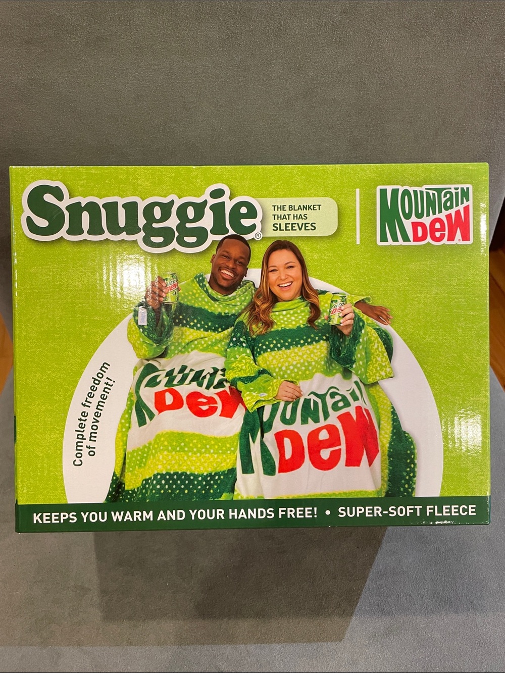 NEW Snuggie Mountain Dew Green Sleeve Fleece Blanket 71x54” Yankee Swap Gift